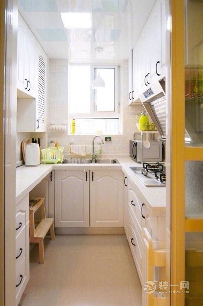 厨房装修效果图 小户型厨房设计